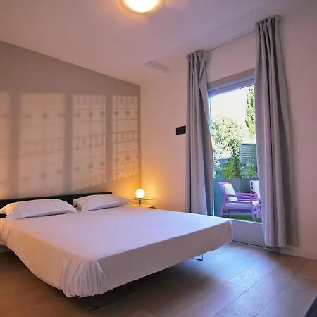 Relais 38 *